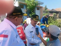 Kirim Truk Tangki Air, Ketua PMI Jatim Kunjungi Kekeringan di Pamekasan