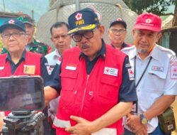 Baksos PMI Jatim di Desa Kemiri Malang, Bantu Air Bersih dan Sembako