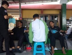 Awal Tahun, PMR SMK PGRI 5 Jember Gelar Donor Darah Untuk Menjaga Stok Darah (4)