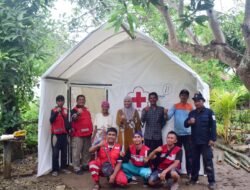 PMI Provinsi Jawa Timur dirikan Temporary Shelter Bagi Masyarakat Terdampak Gempa Bumi di Bawean