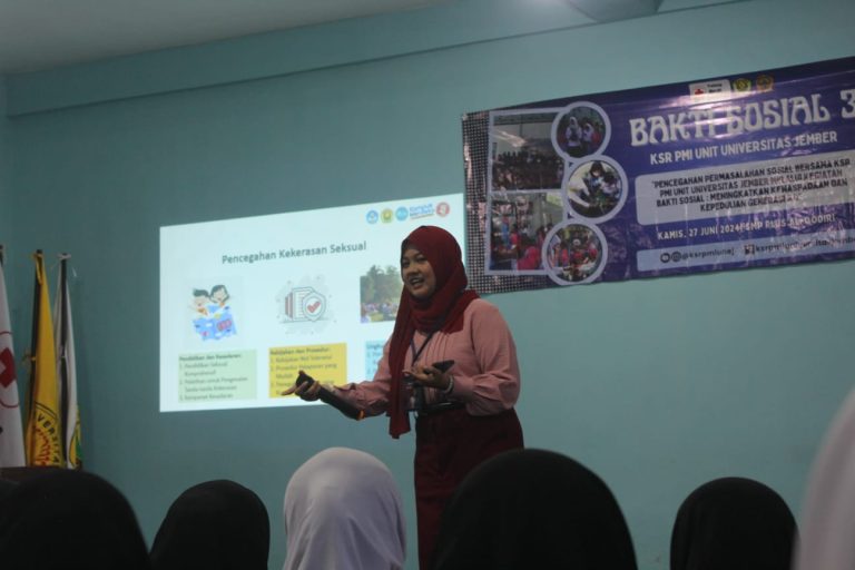 KSR PMI Unit Universitas Jember Edukasi Kekerasan Seksual Di Lingkungan Sekolah