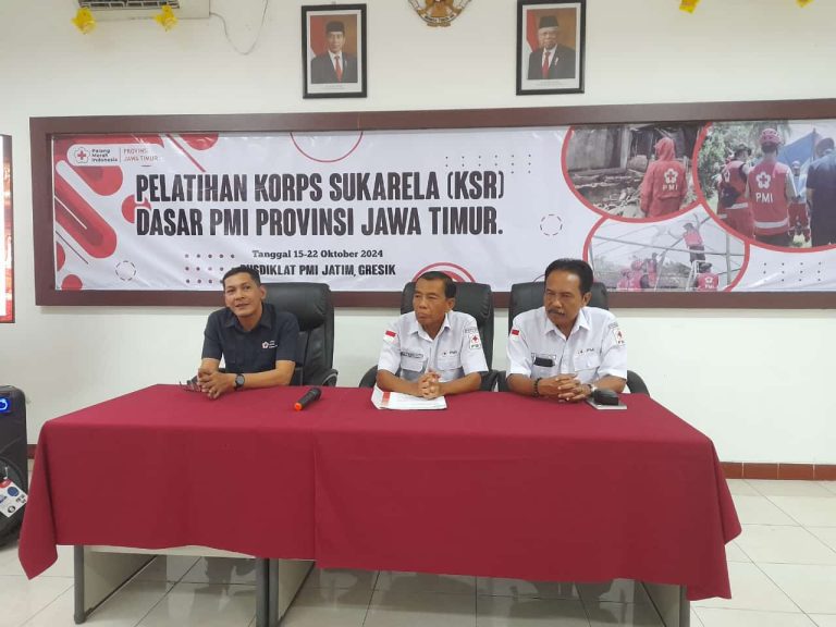 40 Orang Peserta Terpilih dari PMI Kabupaten/Kota se Jawa Timur Mengikuti Pelatihan KSR Dasar