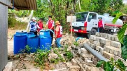 PMI Sampang Backup Pemkab Salurkan Bantuan Air Bersih ke Daerah Terdampak Kekeringan