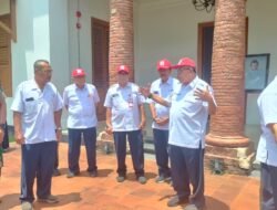 H. Imam Utomo ketika  meninjau lokasi Benteng Van Den Bosch Kabupaten Ngawi, Selasa (18/11/2025)