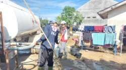 PMI Provinsi Jawa Timur Mendistribusikan 348.000 Liter Air Bersih untuk Korban Banjir Bandang dan Longsor di Aceh